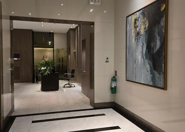 Aparthotel Scandicozy Naia T3 Newport Wifi Pool Netflx Manila